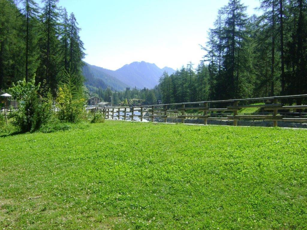 Albergo Castello Da Bonino Champorcher Buitenkant foto